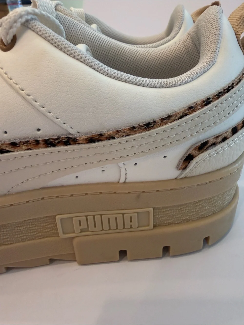PUMA Mayze UT Leo Platform Sneakers White Leopard - NWOT Excellent Condition 9.5